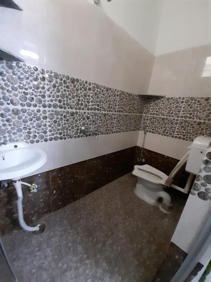 Hill Paradise Home Stay Udaipur Ngoại thất bức ảnh