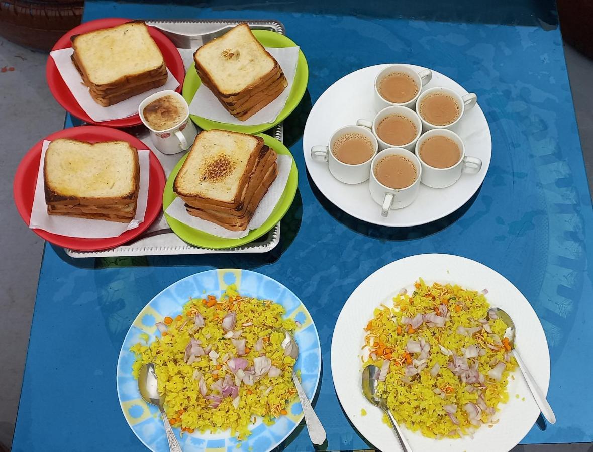 Hill Paradise Home Stay Udaipur Ngoại thất bức ảnh