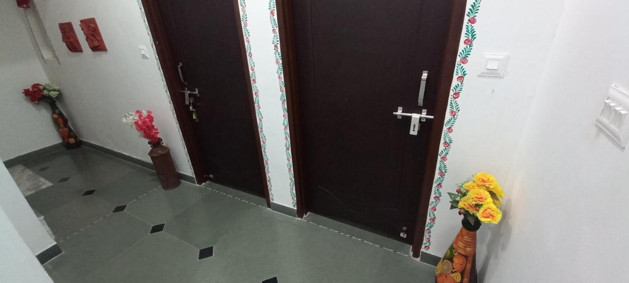 Hill Paradise Home Stay Udaipur Ngoại thất bức ảnh